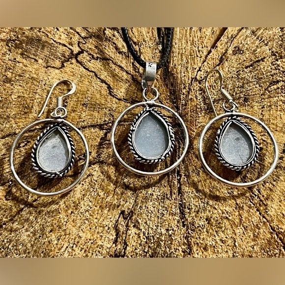 Dainty Set of Angelite Pendant & Earrings - Picture 5 of 5